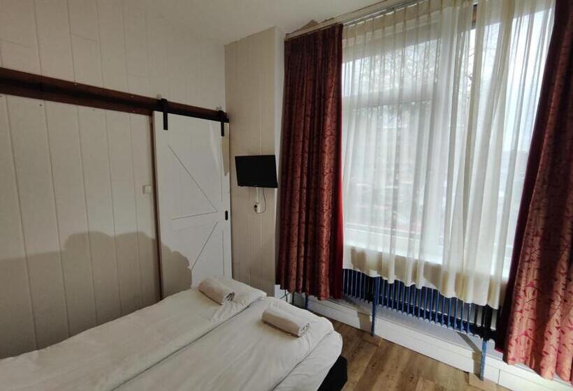 标准间, Holland Lodge