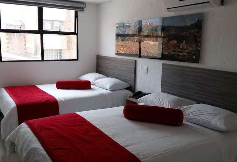 غرفة سوبيريور ثلاثية, Med Laureles