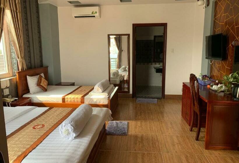 اتاق استاندارد سه نفره, Phuc Hung  2