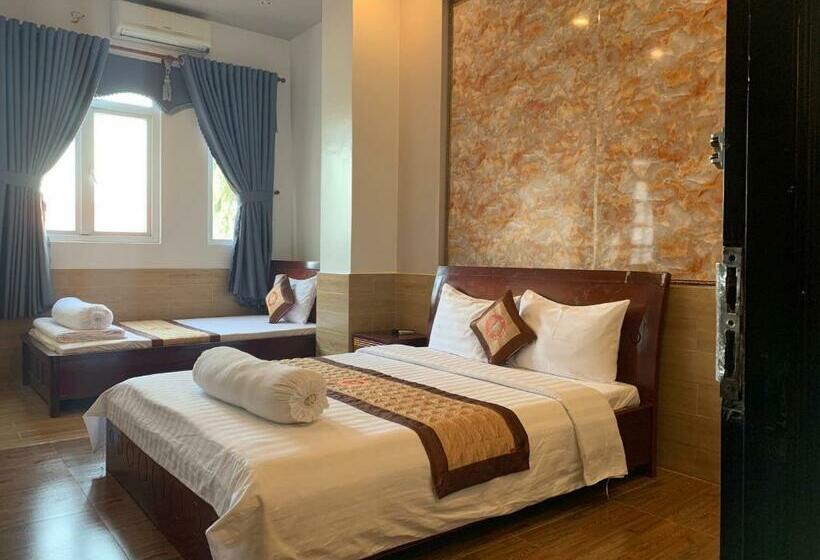 اتاق استاندارد سه نفره, Phuc Hung  2