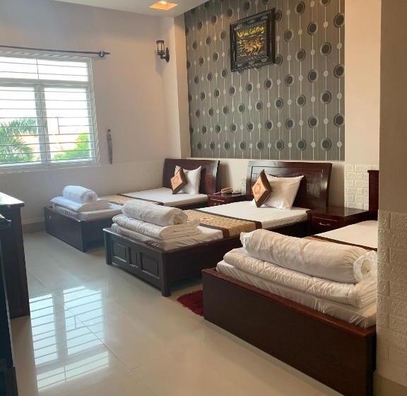 اتاق استاندارد چهار تخته, Phuc Hung  2