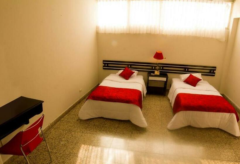 اتاق استاندارد, President