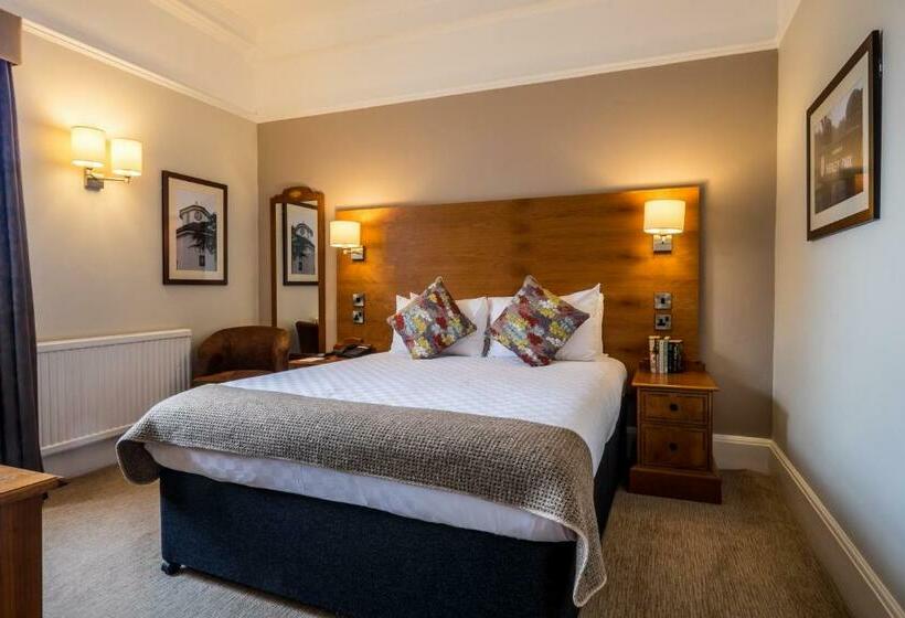 חדר קלאסי, Red Lion