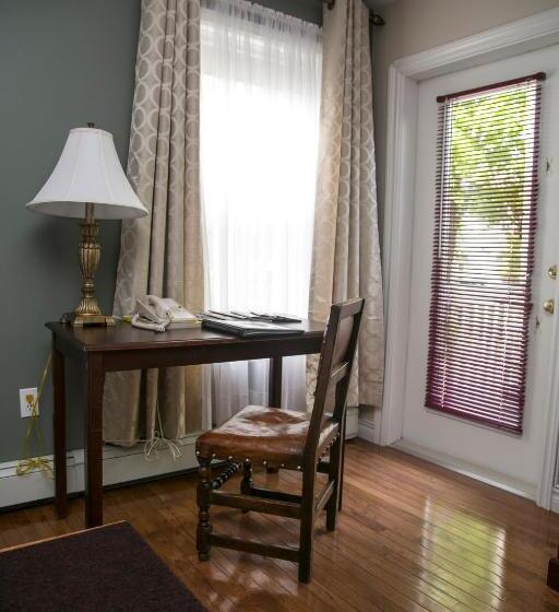 バルコニー付スイート, The Harbour House