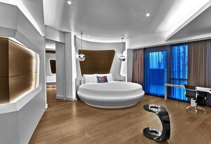 سوییت لوکس, V Hotel Dubai, Curio Collection By Hilton