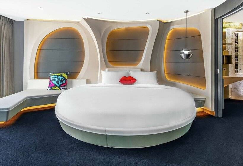 سوییت لوکس, V Hotel Dubai, Curio Collection By Hilton