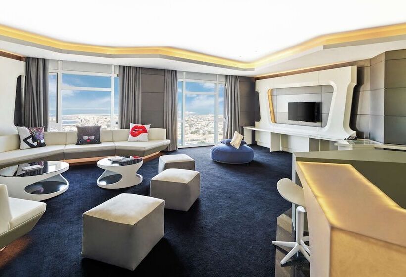 سوییت, V Hotel Dubai, Curio Collection By Hilton