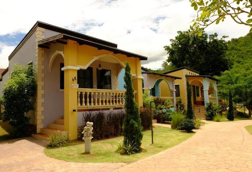 침실 1개 디럭스 빌라, Stamp Hills Resort