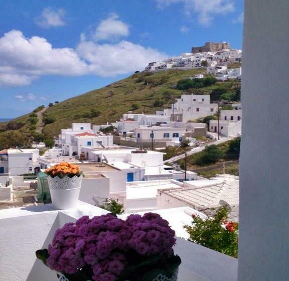 스탠다드 스튜디오, Aphrodite Studios