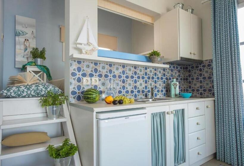 디럭스 스튜디오, Aphrodite Studios