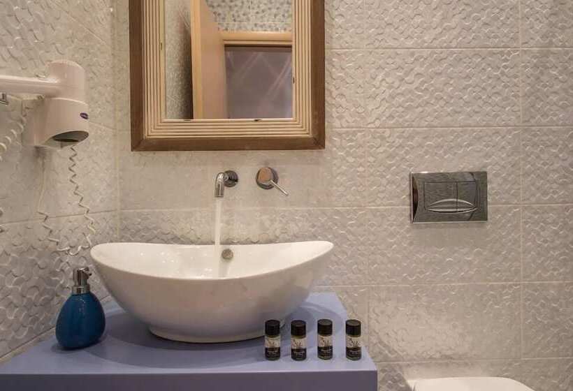 스탠다드 스튜디오, Aphrodite Studios