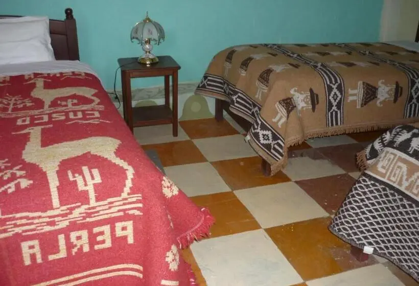 Standard Kolmen Hengen Huone, Samana Wasi