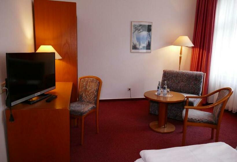 スタンダードシングルルーム, Am Dom