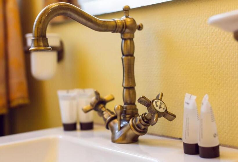 Номер Deluxe, Am Ring