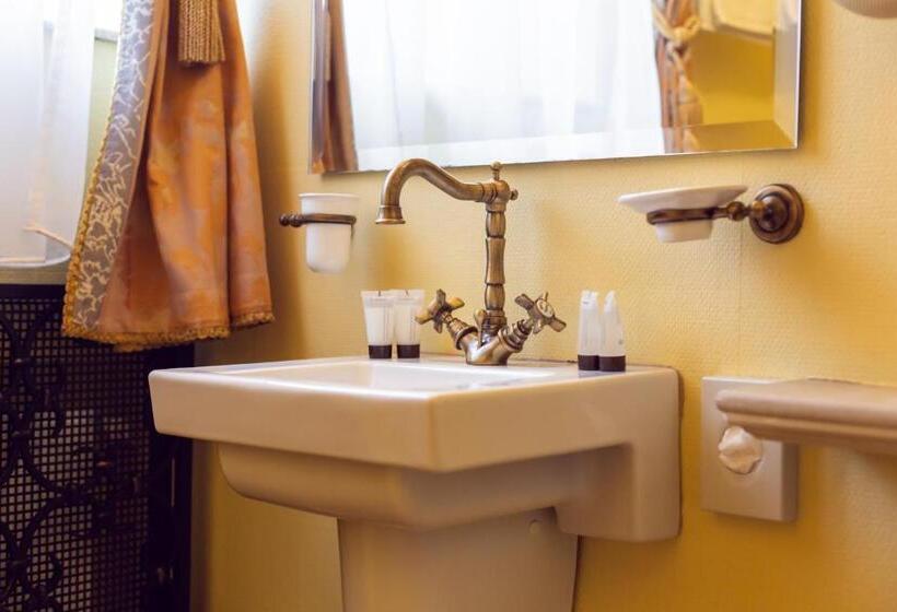 Номер Deluxe, Am Ring