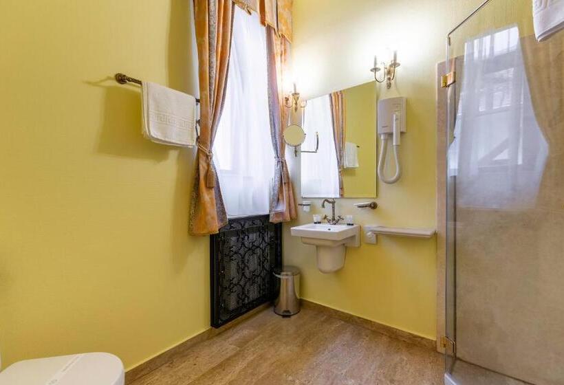 Номер Deluxe, Am Ring