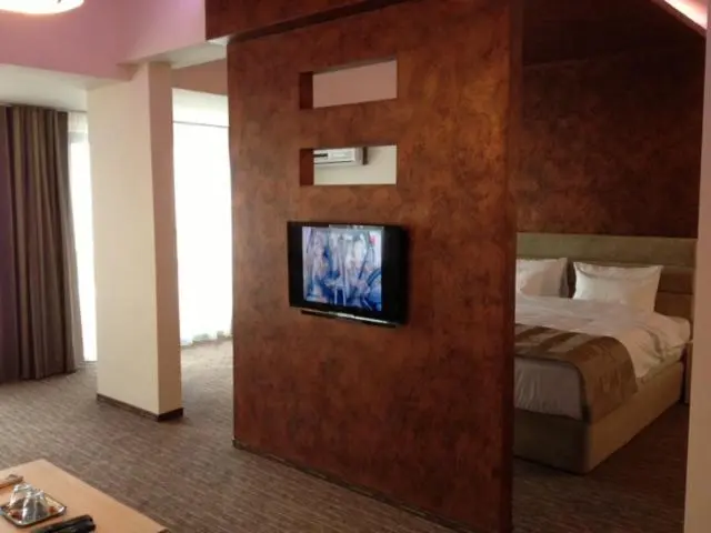 Huoneisto 1 Makuuhuone, City Hotel & Lounge