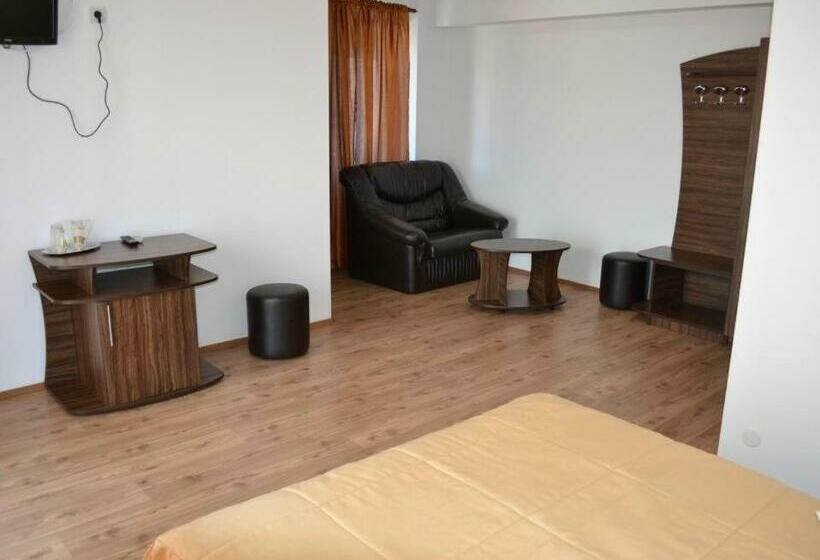 Номер Стандарт Трехместный, Corsar