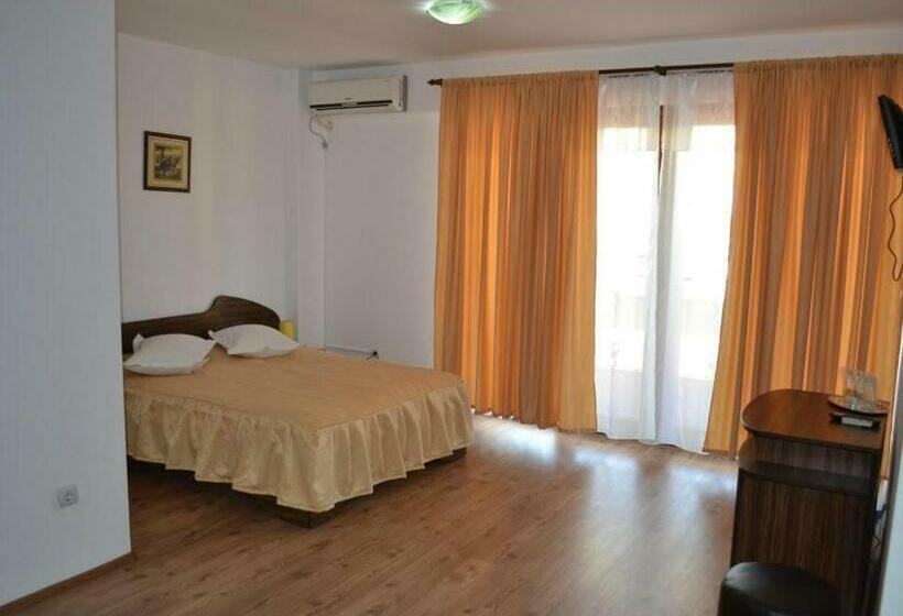 Номер Стандарт Трехместный, Corsar