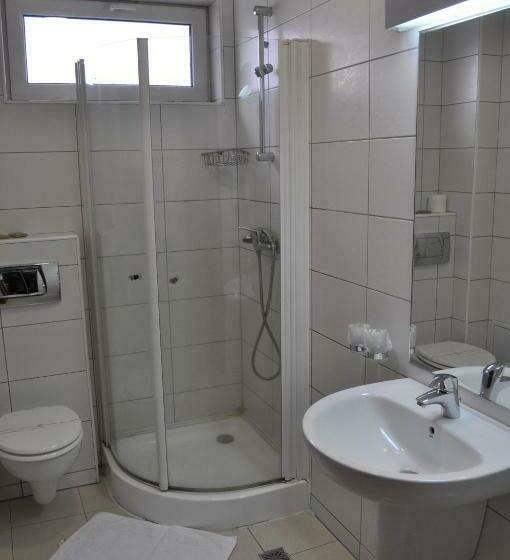 חדר סטנדרט, Euro House