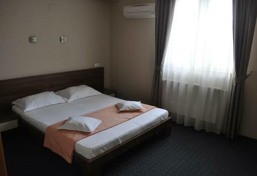 اتاق استاندارد, Euro House