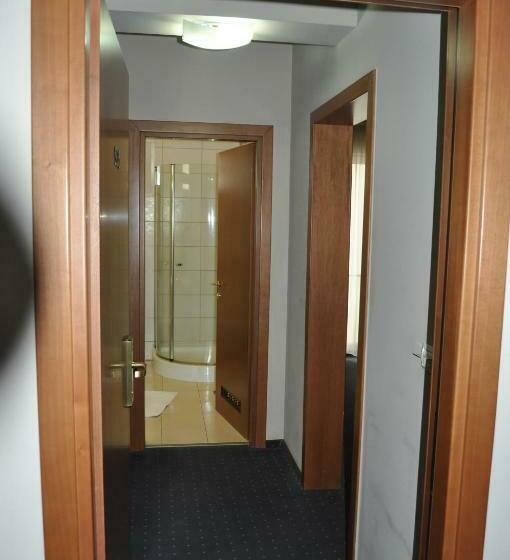 חדר סטנדרט, Euro House