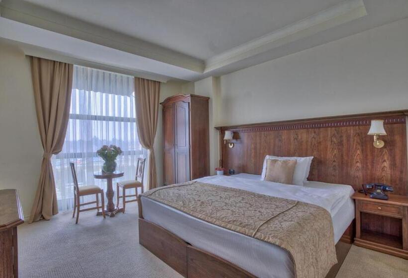 اتاق لوکس یک تخته, Garden