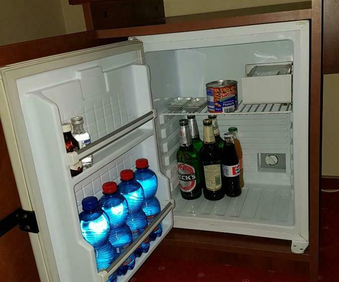 غرفة قياسية فردية, Iris