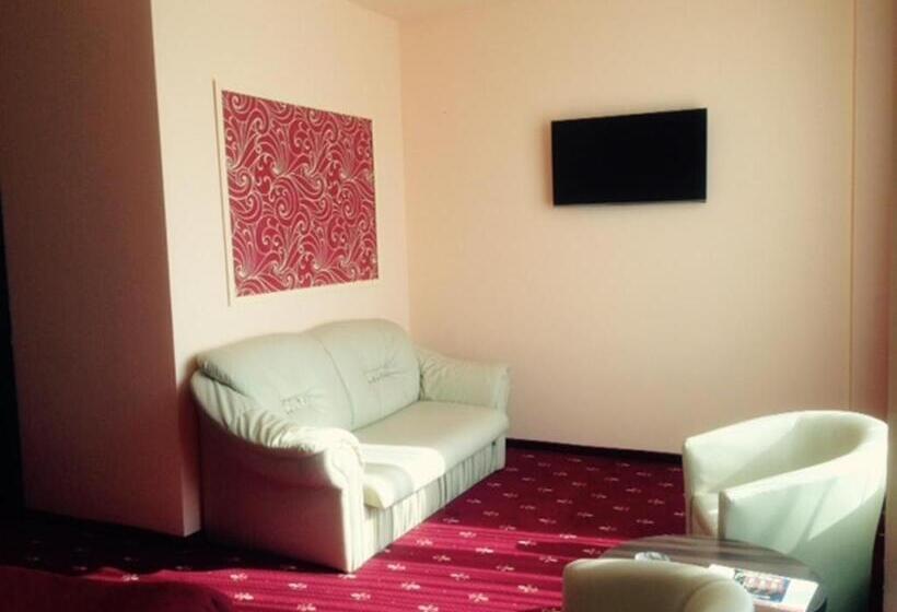 Quarto Triplo Standart, Kleyn