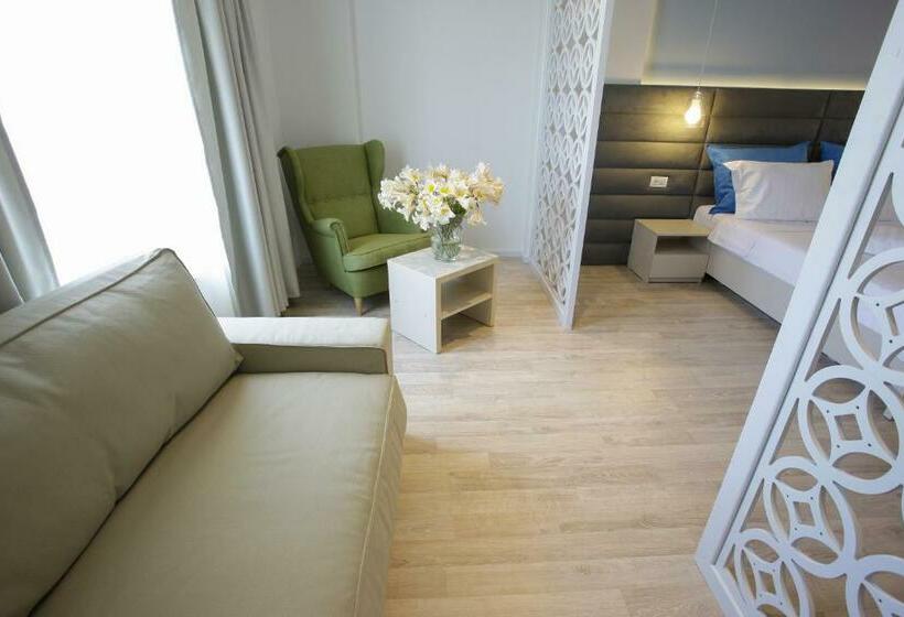 ファミリールーム, Nautic Luxury Club