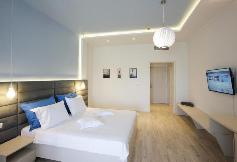 バルコニー付きスーペリアルーム, Nautic Luxury Club