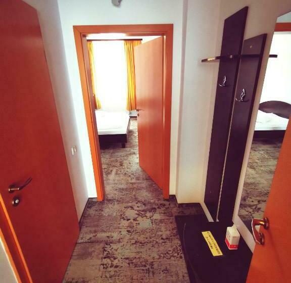 חדר סטנדרט, Paraul Rece