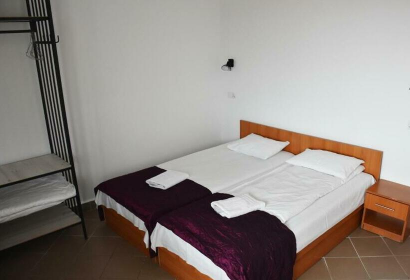 标准间, Pension Recidency