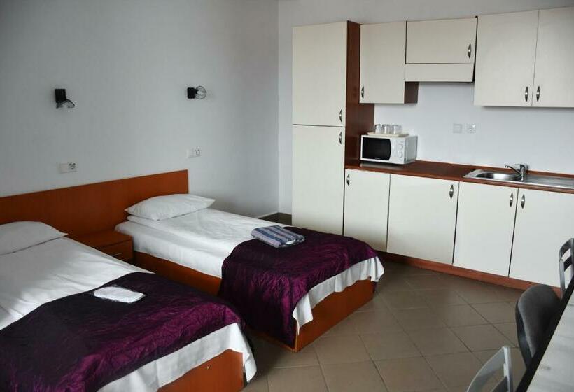 침실 2개 아파트, Pension Recidency