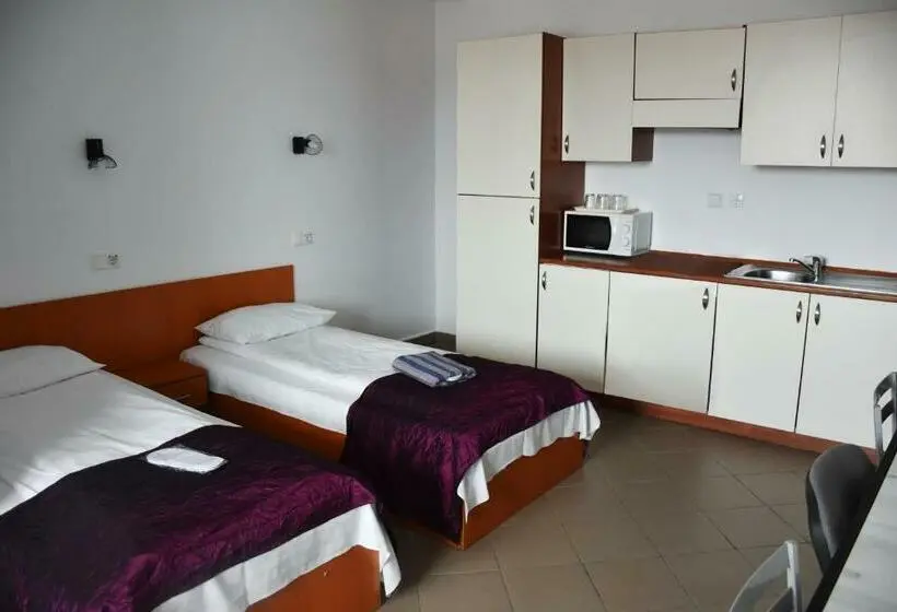 ２ベッドルームアパートメント, Pension Recidency