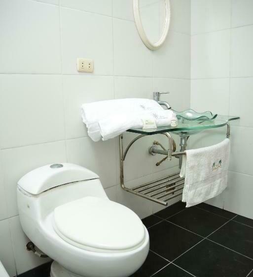 StandaardKamer, Qallwa Asia