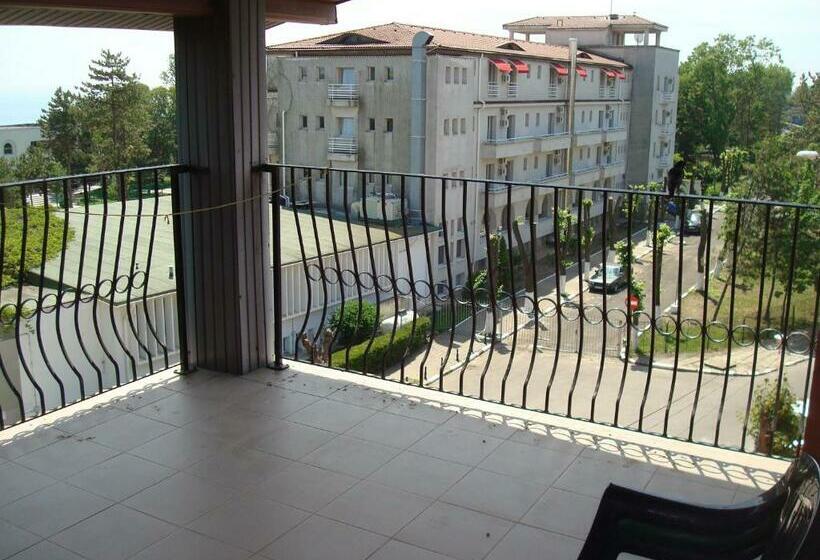 חדר סטנדרט, Regal