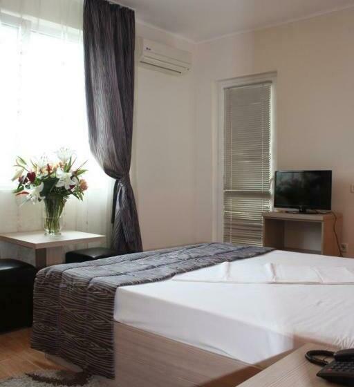 חדר סטנדרט, Regal