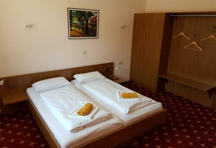 ガーデンビュースタンダードルーム, Restaurant Sophienaue