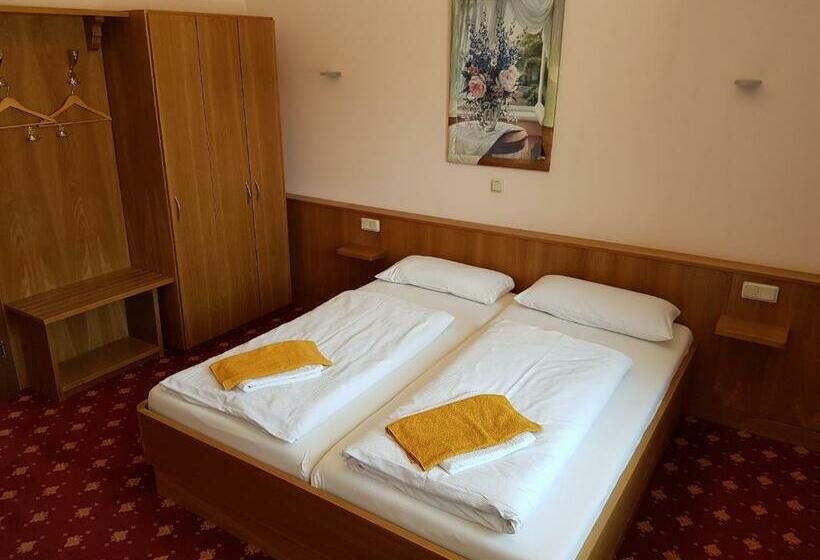 ガーデンビュースタンダードルーム, Restaurant Sophienaue