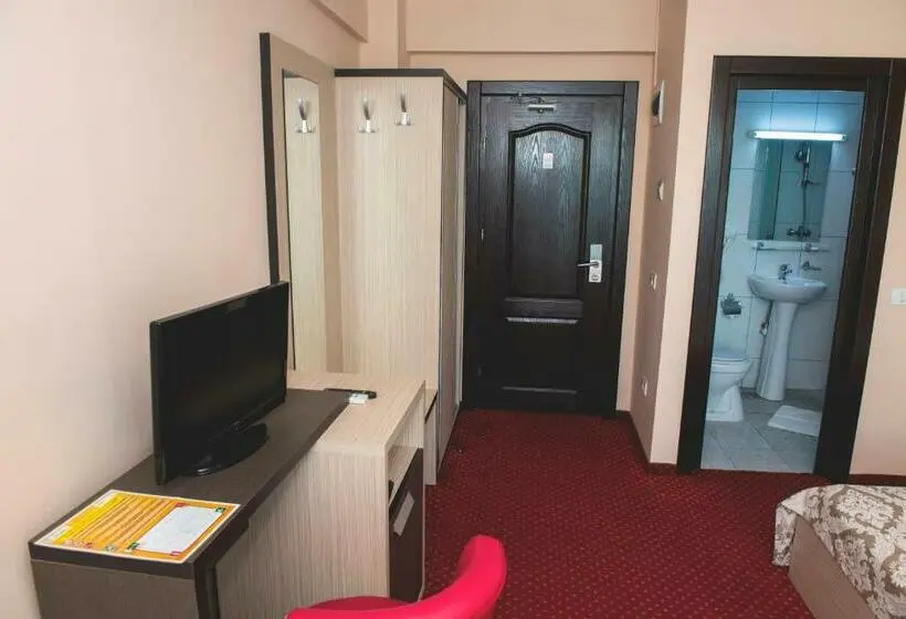 Cameră Standard, Romantic