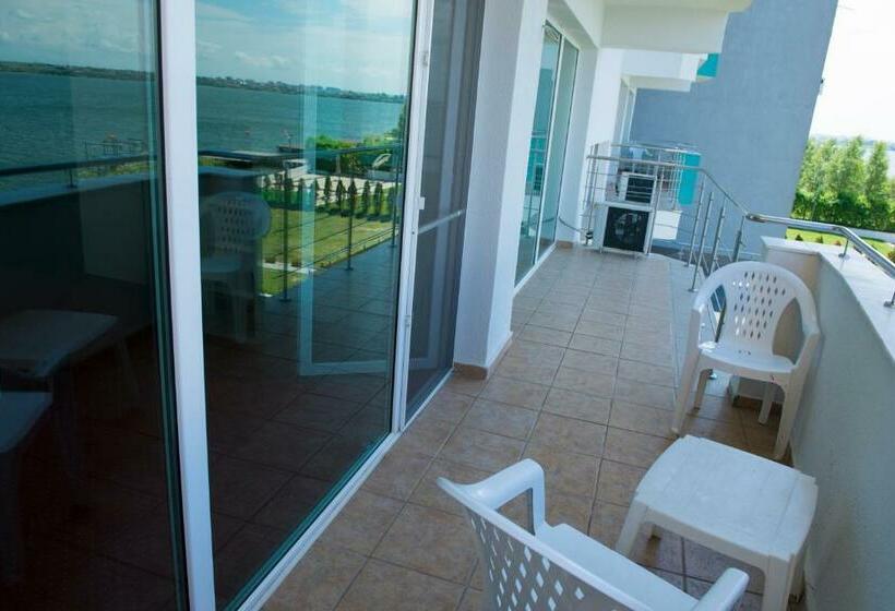 סוויטה, Romantic