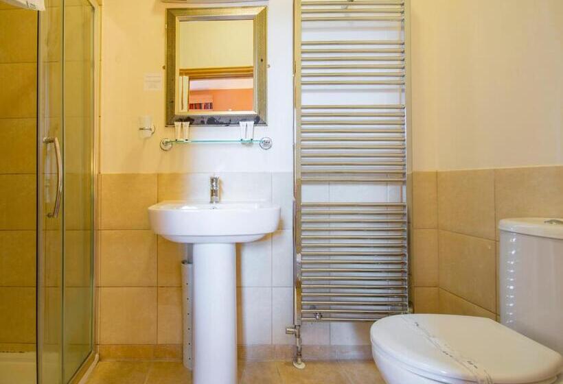 غرفة عائلية, Smiths