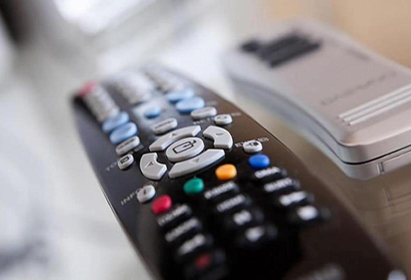 شقة إدارية غرفتين نوم, Smiths