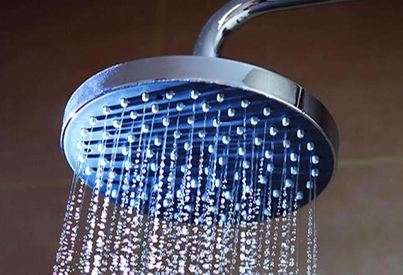 شقة إدارية غرفة واحدة, Smiths