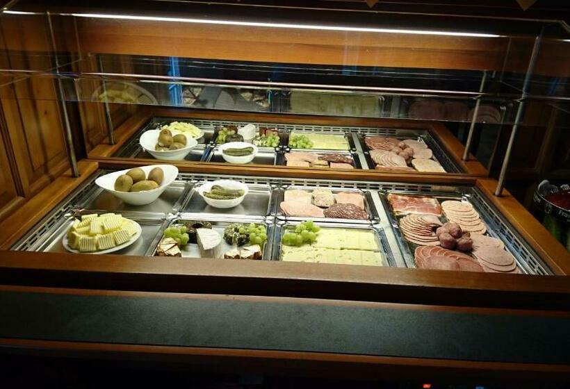 غرفة قياسية فردية, Steiner