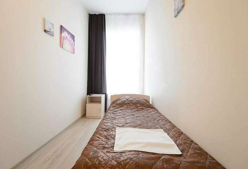 Comfort Yhden Hengen Huone, Superhostel On Nevsky 130