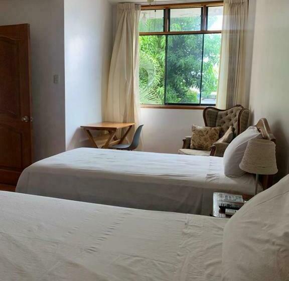 Номер Стандарт, Alojamiento Familiar Custodia