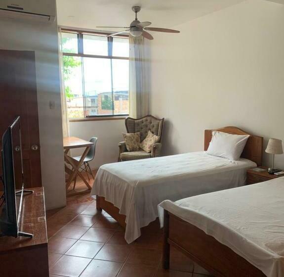 Номер Стандарт, Alojamiento Familiar Custodia