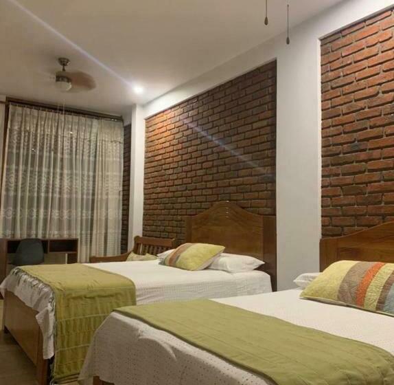 Семейный Номер, Alojamiento Familiar Custodia